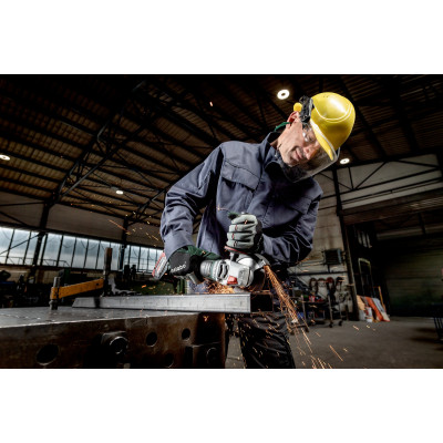 Шліфмашина кутова акумуляторна Metabo WVB 18 LT BL 11-125 Quick 125мм 18В 2х5.5А·год 2800-10000об/хв 1.8кг Шліфмашина кутова акумуляторна Metabo WVB 18 LT BL 11-125 Quick 125мм 18В 2х5.5А·год 2800-10000об/хв 1.8кг