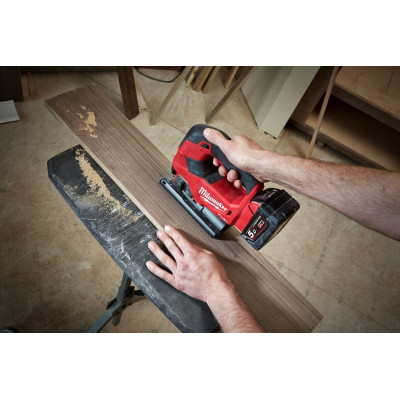 Лобзик акумуляторний Milwaukee M18 FJS-0X 18В 3500об/хв хід 25мм кейс 2.9кг без АКБ та ЗП Лобзик акумуляторний Milwaukee M18 FJS-0X 18В 3500об/хв хід 25мм кейс 2.9кг без АКБ та ЗП
