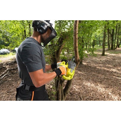 Ryobi Пила ланцюгова акумуляторна RY18CS20A-0 18В ONE+ шина 20см 2.6кг без АКБ та ЗП Ryobi Пила ланцюгова акумуляторна RY18CS20A-0 18В ONE+ шина 20см 2.6кг без АКБ та ЗП