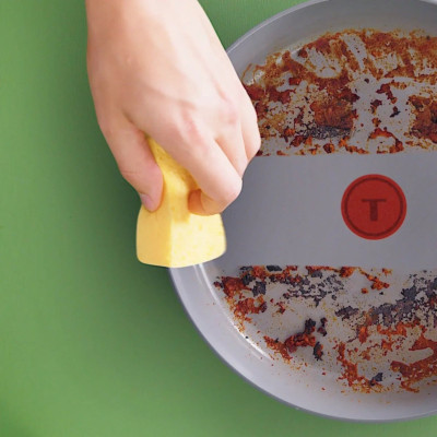 Сковорода Tefal Renew, 28см, алюміній, бакеліт, чорний Сковорода Tefal Renew, 28см, алюміній, бакеліт, чорний
