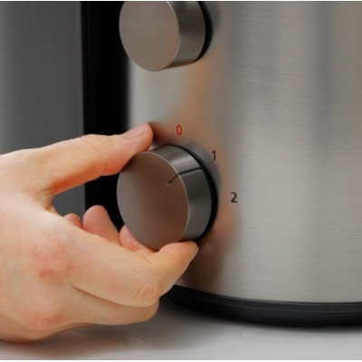 Соковитискач Panasonic відцентрований 1000Вт, чаша-1.5л, жмих-2л, жолоб на ціле яблуко, пластик/метал, чорний Соковитискач Panasonic відцентрований 1000Вт, чаша-1.5л, жмих-2л, жолоб на ціле яблуко, пластик/метал, чорний