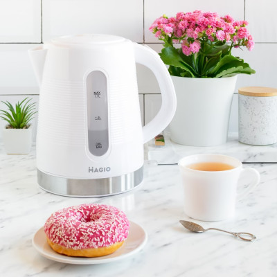 Електрочайник Magio MG-100 Електрочайник Magio MG-100