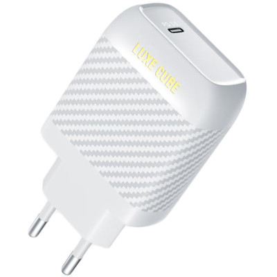 Мережевий зарядний пристрій Luxe Cube Dynamic 18W (1USBх3A) White (4446689880643) Мережевий зарядний пристрій Luxe Cube Dynamic 18W (1USBх3A) White (4446689880643)