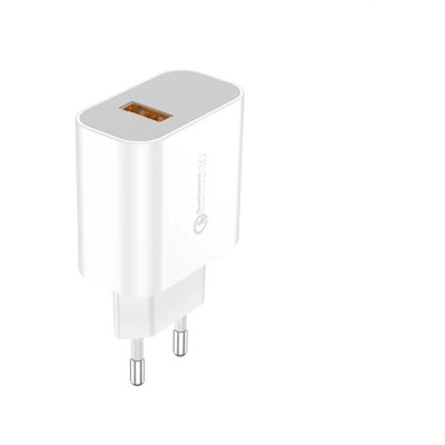 Мережевий зарядний пристрій Foneng EU46 QC3.0 Charger (1USBх3A) White (EU46-CH-IP) + кабель Lightning Мережевий зарядний пристрій Foneng EU46 QC3.0 Charger (1USBх3A) White (EU46-CH-IP) + кабель Lightning