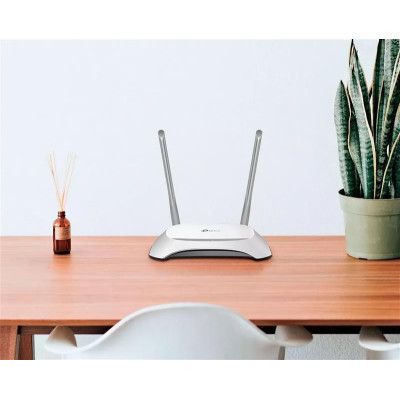 Беспроводной маршрутизатор TP-Link TL-WR840N Беспроводной маршрутизатор TP-Link TL-WR840N