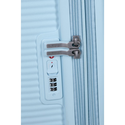 Валіза American Tourister, Soundbox, поліпропілен, середня, 67см, 71.5/81л, TSA, 4 колеса, EXP, пастельно-блакитний