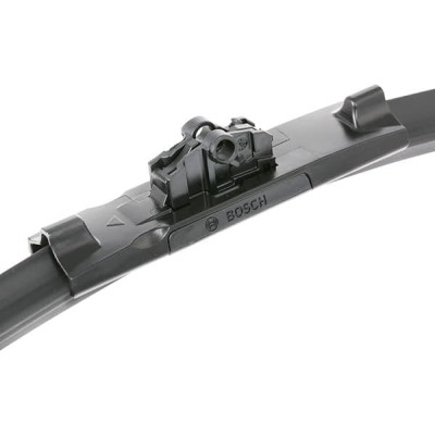 Склоочисник BOSCH Aerotwin Plus безкаркасний 700мм (3 397 006 953)