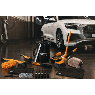 Скребок Neo Tools для видалення води 9.5х30см