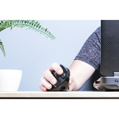 Миша Trust Voxx Rechargeable Ergonomic, WL, чорний Миша Trust Voxx Rechargeable Ergonomic, WL, чорний