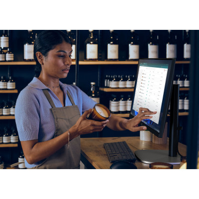 Комп'ютер персональний моноблок HP ProStudio 4-G1i 23.8 Комп'ютер персональний моноблок HP ProStudio 4-G1i 23.8