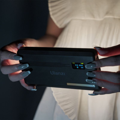 Відеосвітло Ulanzi VL200 Bi-color Led Light 8W Black (2481 VL200)