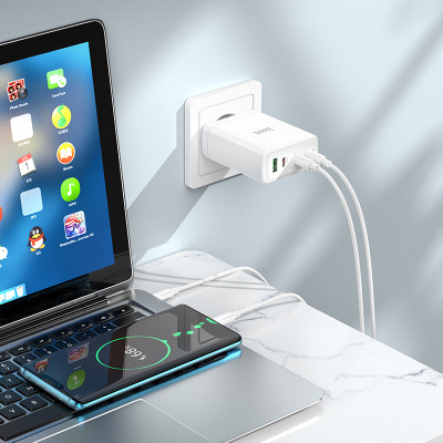 Мережевий зарядний пристрій HOCO N31 Leader PD100W four-port(3C1A) fast charger White Мережевий зарядний пристрій HOCO N31 Leader PD100W four-port(3C1A) fast charger White