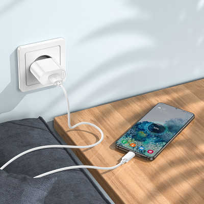Мережевий зарядний пристрій з кабелем HOCO C109A Fighter single port QC3.0 charger set(Micro) White Мережевий зарядний пристрій з кабелем HOCO C109A Fighter single port QC3.0 charger set(Micro) White