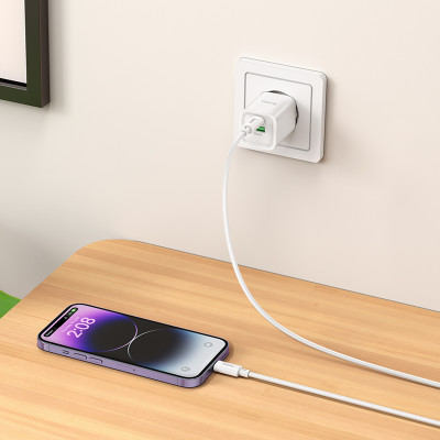 Мережевий зарядний пристрій HOCO C149A Charm PD30W+QC3.0 charger set(C to iP) White