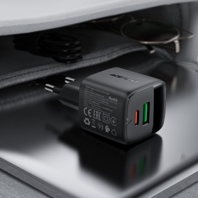 Мережевий зарядний пристрій ACEFAST A114 PD25W GaN charger (USB-A+USB-C) with digital display Black Мережевий зарядний пристрій ACEFAST A114 PD25W GaN charger (USB-A+USB-C) with digital display Black