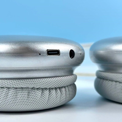 Бездротові накладні навушники WUW-R200 white