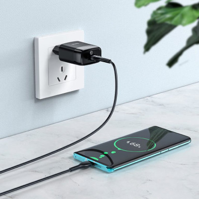 Мережевий зарядний пристрій HOCO C72Q Glorious single port QC3.0 charger 18W Black Мережевий зарядний пристрій HOCO C72Q Glorious single port QC3.0 charger 18W Black