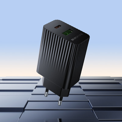 Мережевий зарядний пристрій BOROFONE BAS74A Source PD20W+QC3.0 charger (EU) Black Мережевий зарядний пристрій BOROFONE BAS74A Source PD20W+QC3.0 charger (EU) Black