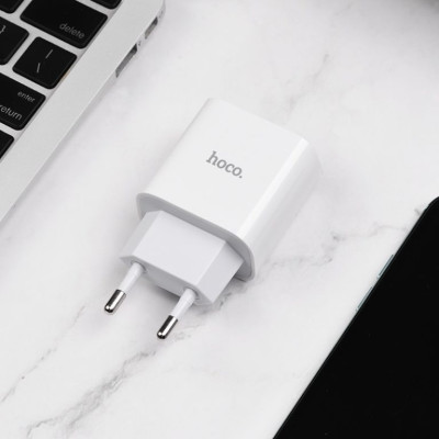 Мережевий зарядний пристрій HOCO C76A Plus Speed source PD20W charger White Мережевий зарядний пристрій HOCO C76A Plus Speed source PD20W charger White