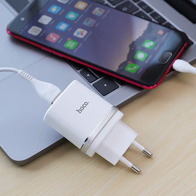 Мережевий зарядний пристрій з кабелем HOCO C12Q Smart QC3.0 charger set(Micro) 18W White Мережевий зарядний пристрій з кабелем HOCO C12Q Smart QC3.0 charger set(Micro) 18W White