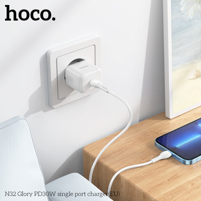 Мережевий зарядний пристрій HOCO N32 Glory PD30W single port charger (EU) White Мережевий зарядний пристрій HOCO N32 Glory PD30W single port charger (EU) White