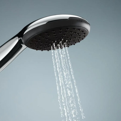 Змішувач для ванни Grohe BauLoop 23603000 з душовою стійкою Vitalio Start 26951001 Змішувач для ванни Grohe BauLoop 23603000 з душовою стійкою Vitalio Start 26951001