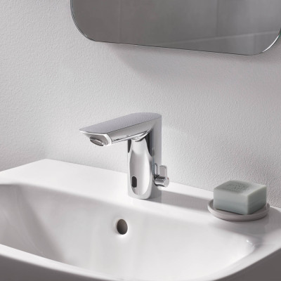 Змішувач безконтактний для раковини Grohe Bau Cosmopolitan E 36451000 Змішувач безконтактний для раковини Grohe Bau Cosmopolitan E 36451000