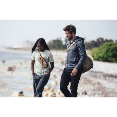 Cумка через плече Thule Aion Sling Bag TASB102 Nutria (6808631) Cумка через плече Thule Aion Sling Bag TASB102 Nutria (6808631)